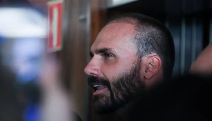  Delegado Freitas vai relatar processo contra Eduardo Bolsonaro 